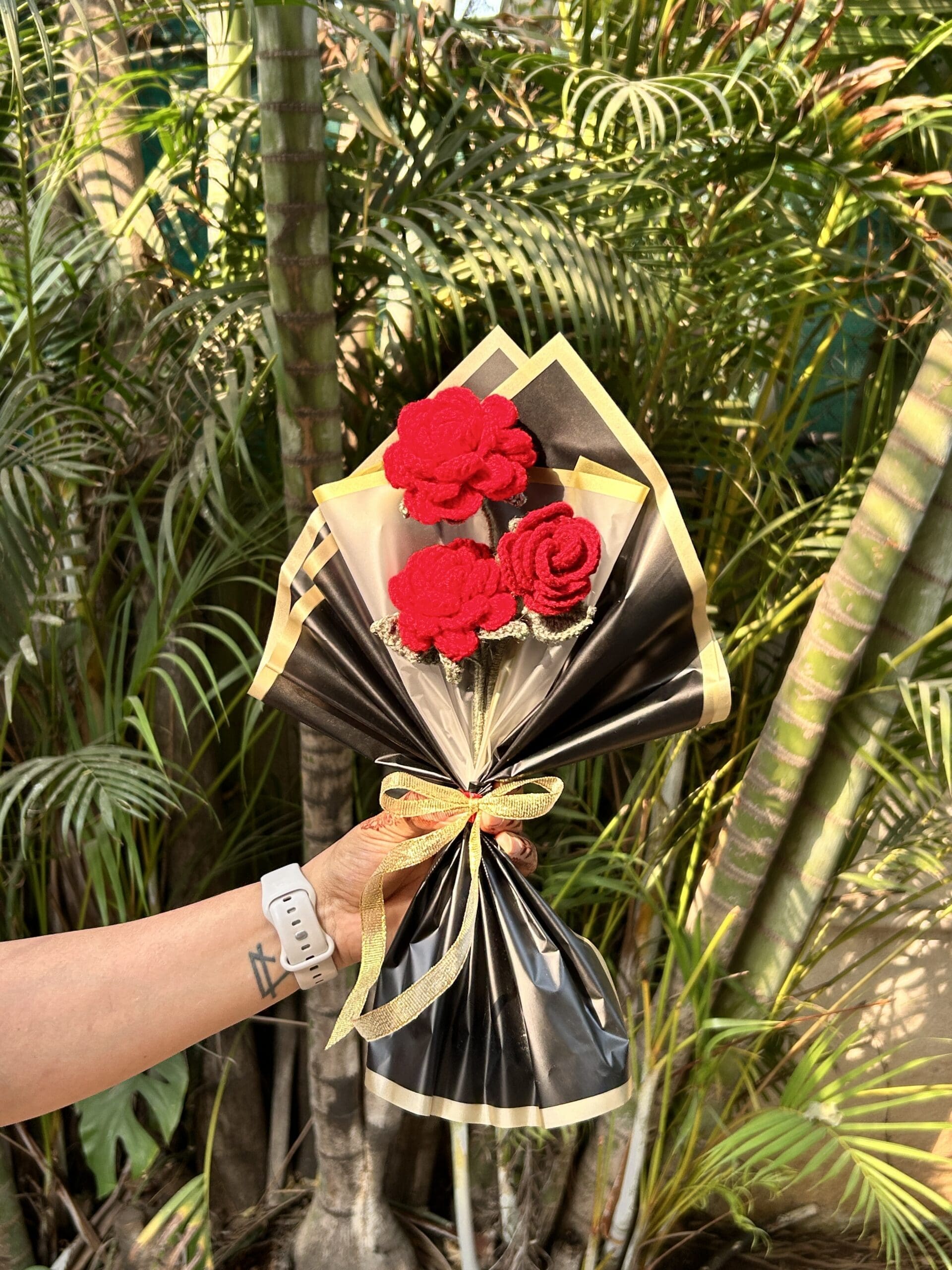 Handcrafted Crochet Trio Rose Bouquet - Black 3